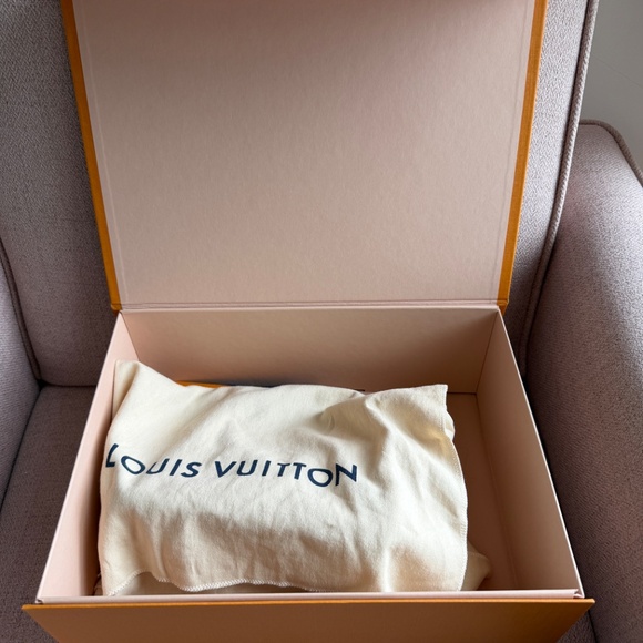 Alma Louis Vuitton - Picture 6 of 6